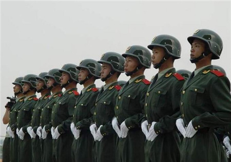 八一建軍節(jié):致敬中國軍人,液化氣儲(chǔ)罐廠家獻(xiàn)給***可愛的人！